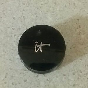 It Cosmetics eyeliner pod